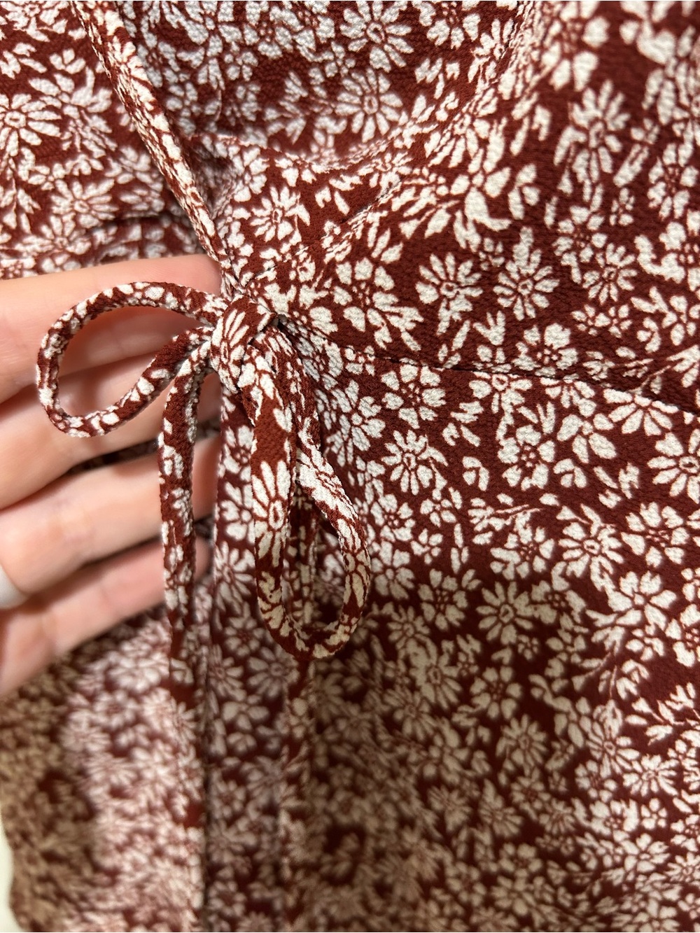 Monteau Floral Peplum Wrap Top Brown Cream Flutter Sleeve Size L - Picture 4 of 8